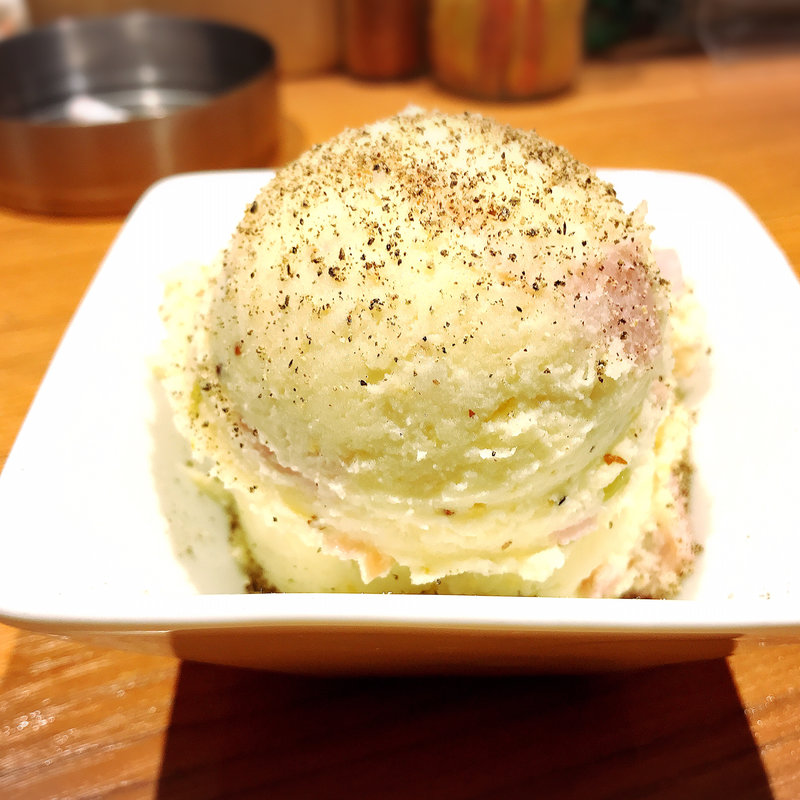 ポテサラ(鉄板バル SOURCE （ソース）)