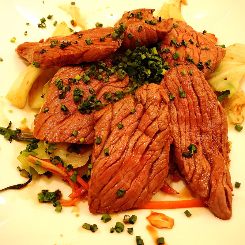 岩手 短角牛！モモ肉ステーキ(久吉)