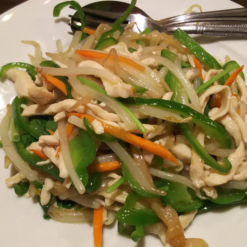 鶏肉チンジャオロース(青蓮 新川崎三井ビルディング店)