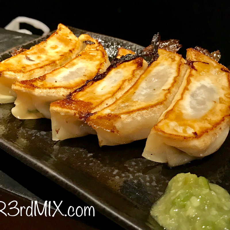 牛肉餃子(浪花ひとくち餃子 餃々 築地 （チャオチャオ）)