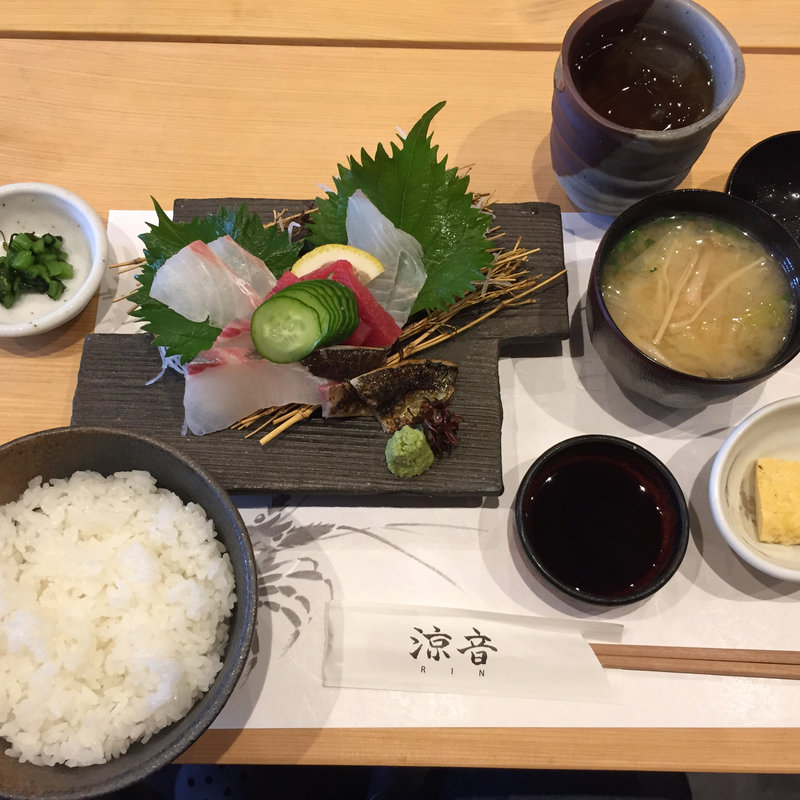 刺身定食(和食処 涼音)