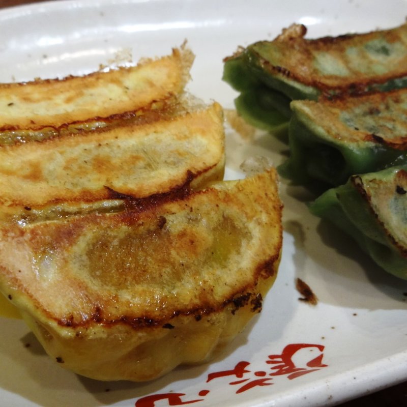 カレー餃子　3個(餃々(チャオチャオ) ホワイティ梅田店)