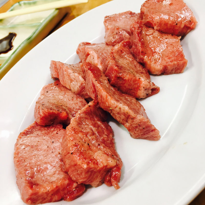 タン(焼肉 やっちゃん)