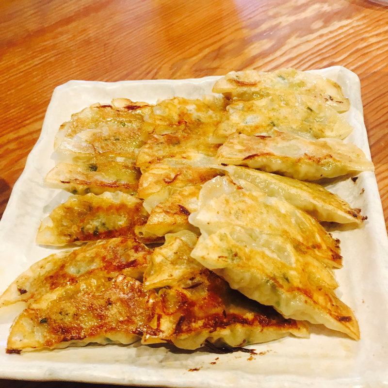 餃子(豚吉 本店)