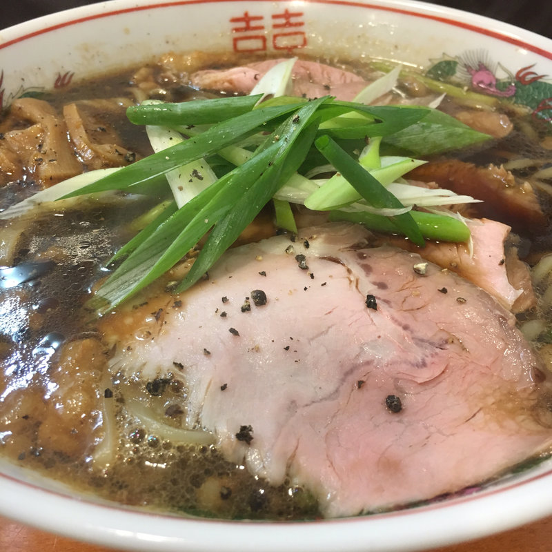 シマチョウ中華そば(ラーメン哲史)