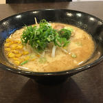 鶏白湯ラーメン(麺弥七福鈴)
