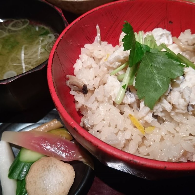 鱧と木の子の炊き込みごはん(ごはんや一芯 代官山)