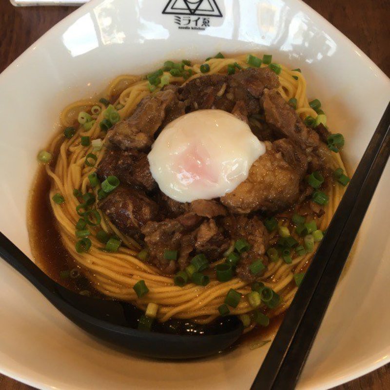 ◆牛煮込みまぜそば◆(noodle kitchen ミライゑ)