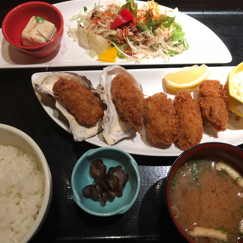 カキフライ定食(茶房ひまわり イズミヤ洛北店 )