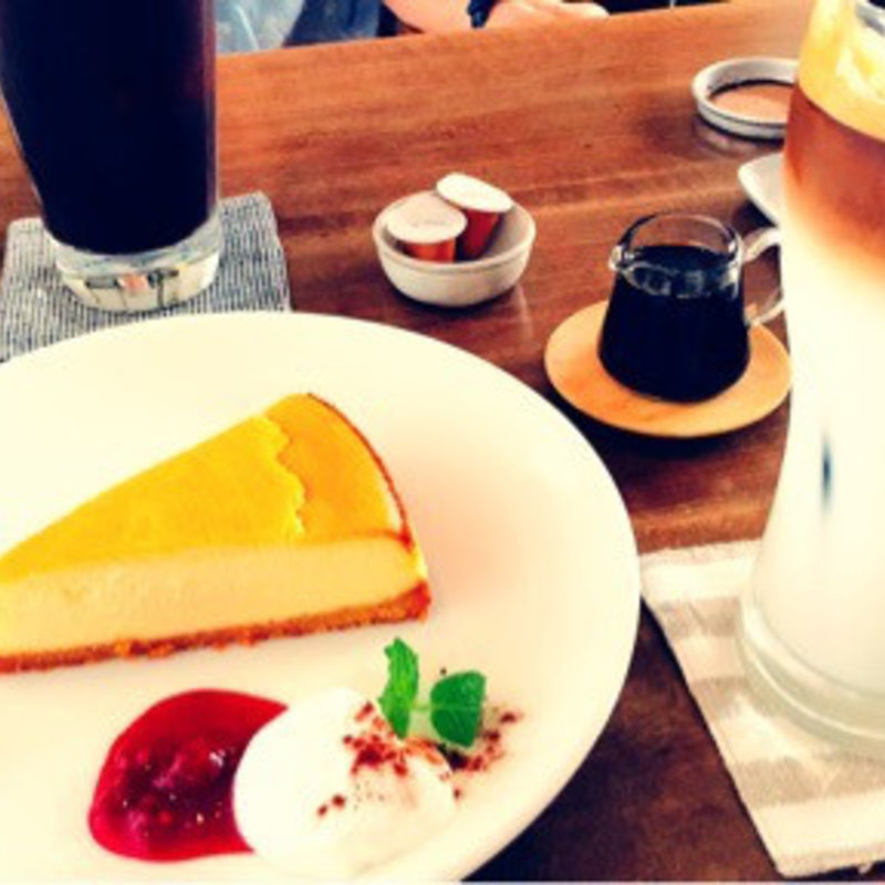 トクセイチーズケーキ(カフェ ニジョウヒピン )