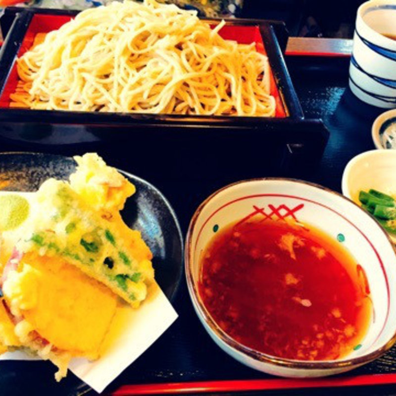 ミニ天そば(手打ちそば 弥栄 （いやさか）)