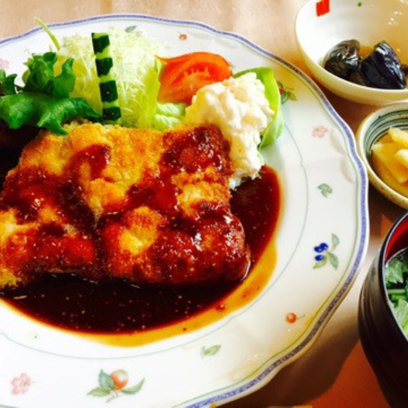 日替わりランチ（チーズ焼きかつランチ）(びすとろ風露)