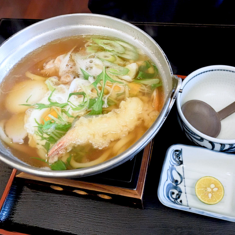 鍋焼うどん（鳥肉）(かわたうどん )