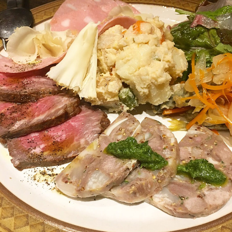 前菜(チンクエ イカリヤ （CINQUE IKARIYA）)