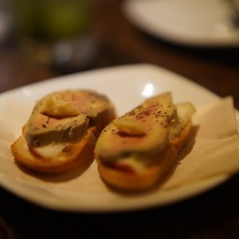 ハンガリー産フォアグラの西京漬けカナッペ仕立て(東京キュイジーヌ)