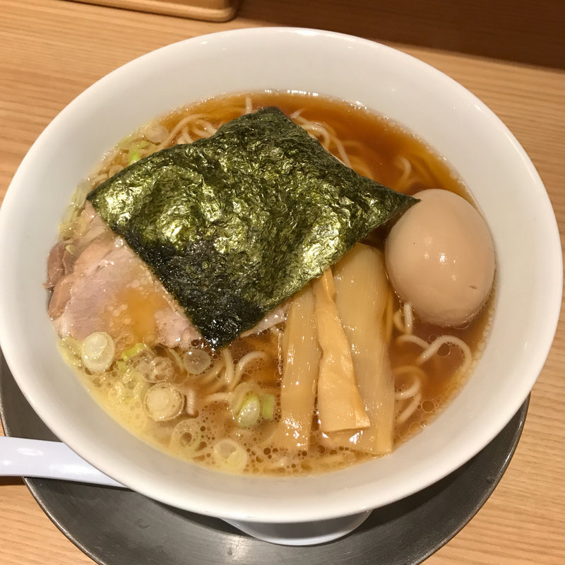 豚玉中華そば（並）(舎鈴 新宿西口店)