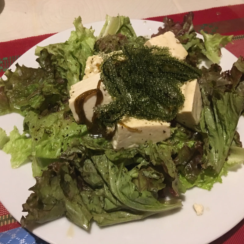 海ぶどうと島どうふのサラダ(ひとし 本店 )