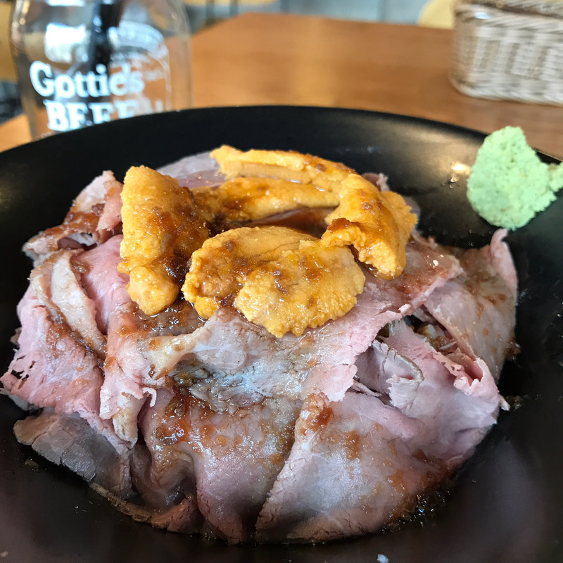 雲丹ローストビーフ丼(Gottie's BEEF GEMS大門 （ゴッチーズビーフ　）)