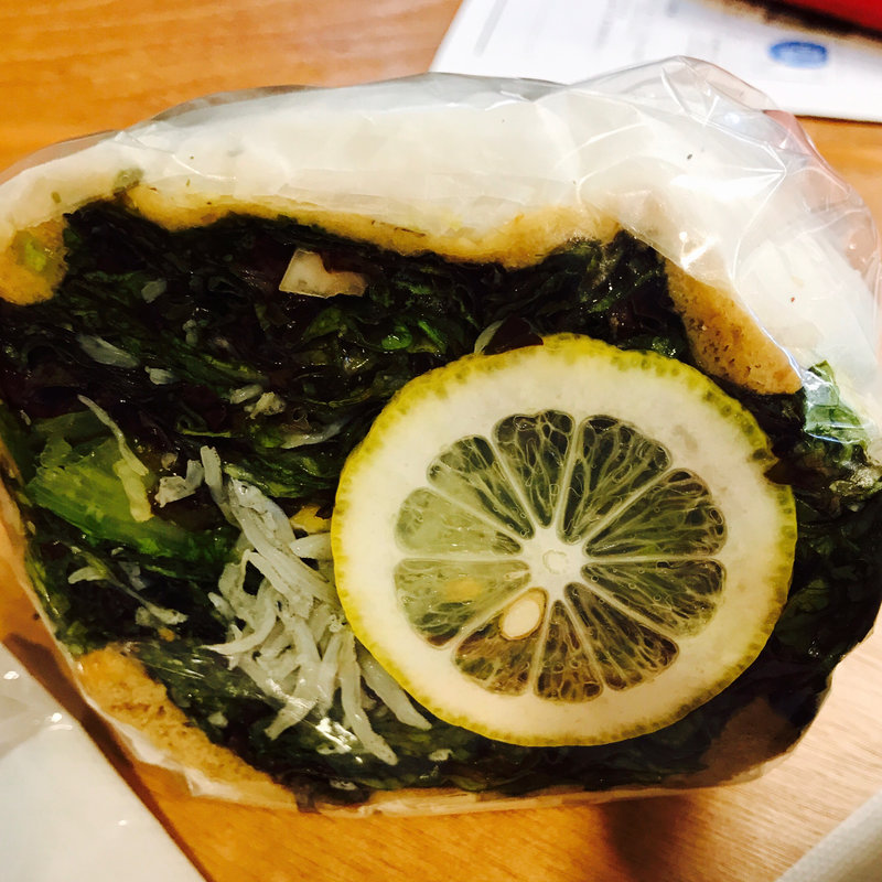 ソルトレモンとしらすのサニーレタスサラダ( POTASTA 東京国際フォーラム店)