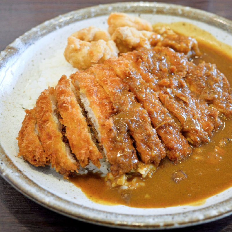 手仕込とん勝つカレー4辛+フライドチキン(CoCo壱番屋 勅使店 （ココイチバンヤ）)