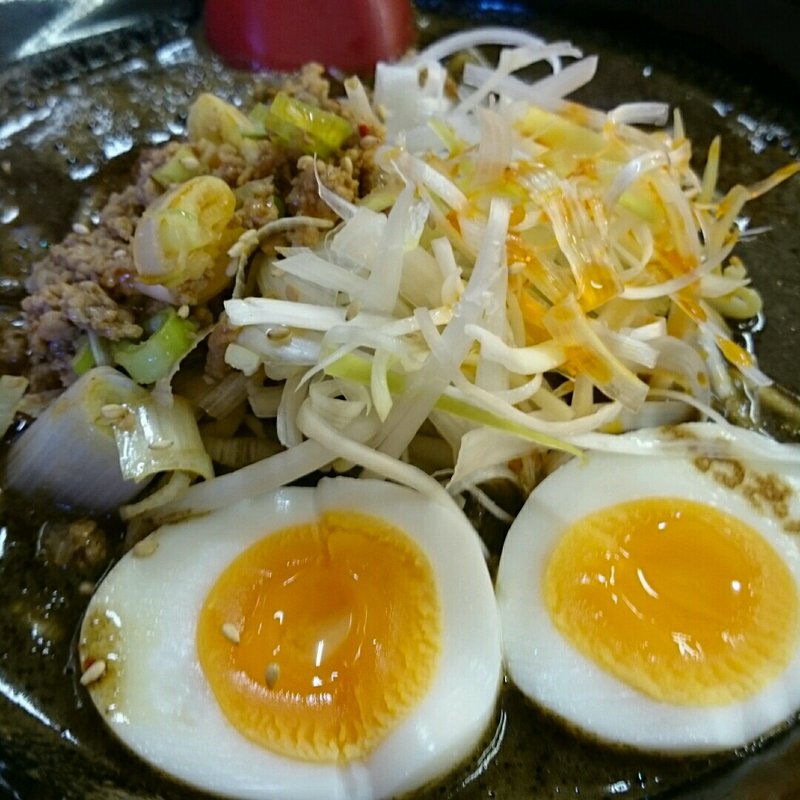 黒ごま担々麺(かねさん食堂)