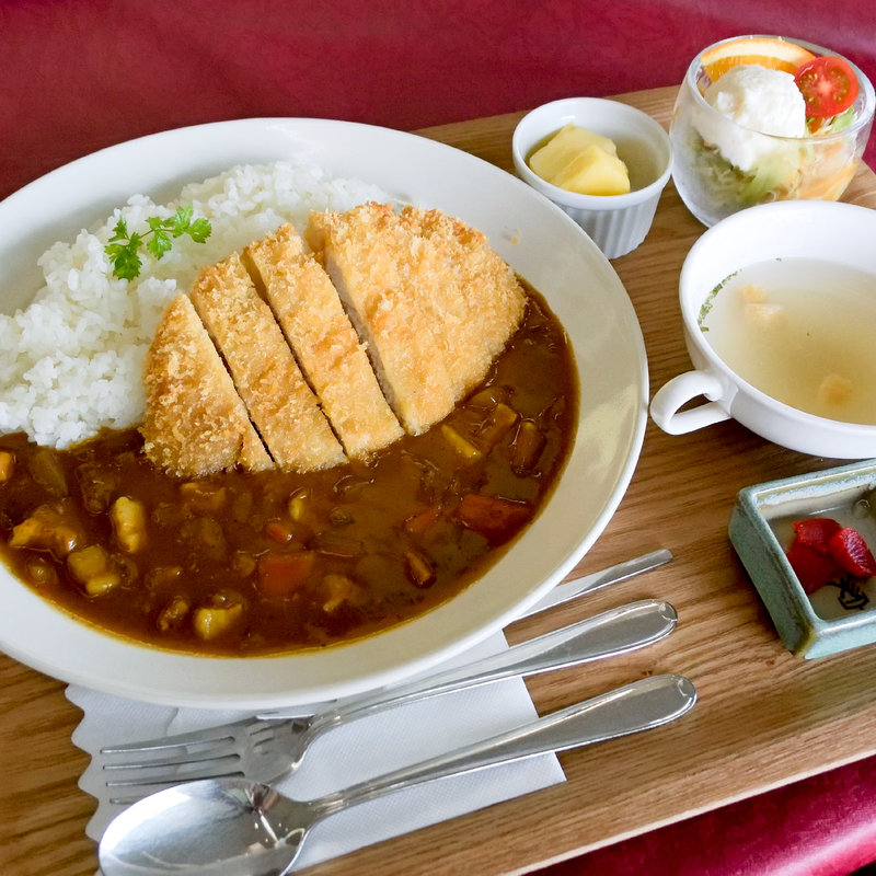 スパイシーポークかつカレー(屋島カントリークラブ レストラン)