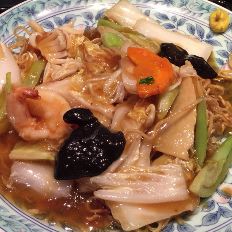 海鮮焼きそば(シーズーファン（ｓｈｅ−ｔｚｕ−ｆｕｎ）)