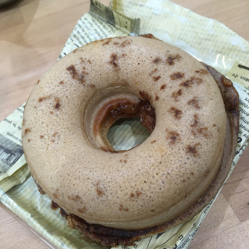 エストニア ハニー・ドーナツ(コーヒースタンド シードビレッジ)