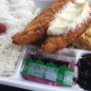 魚フライ弁当(アッちゃん弁当小山田店)