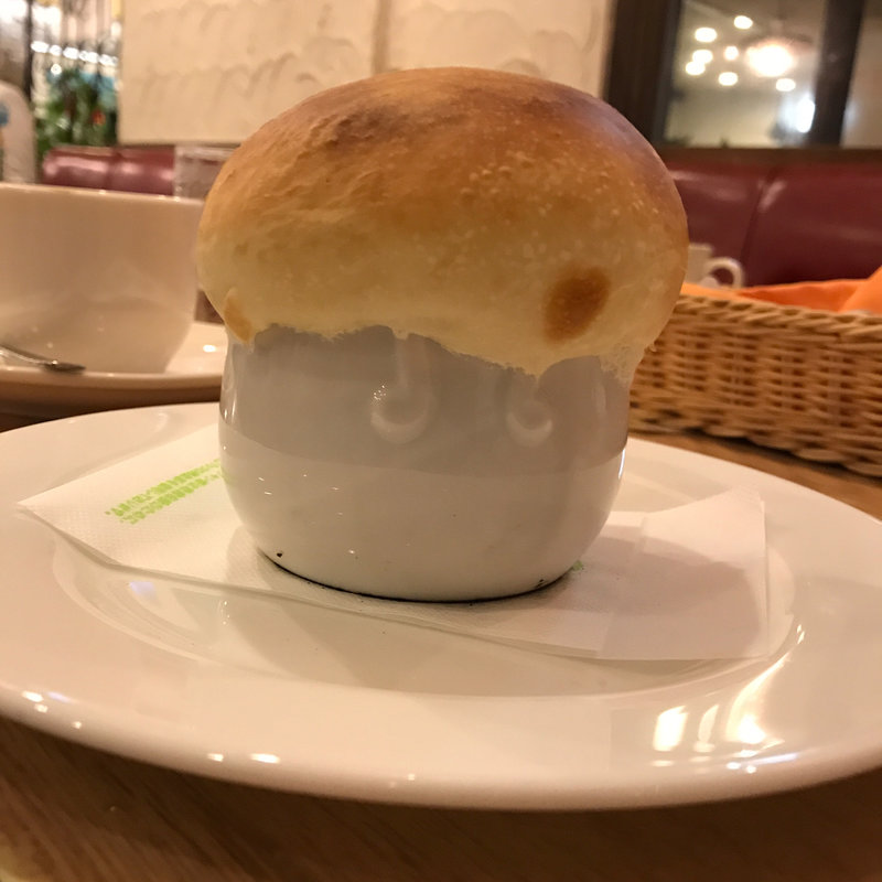 ディナーセットのミニきのこスープ(ロス・アンジェルス(自家農園のあるレストラン))