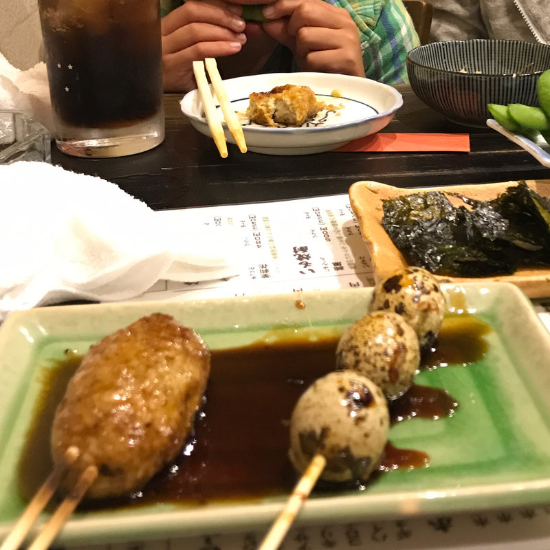 つくねとうずら(飛菜鶏 （ヒナドリ）)