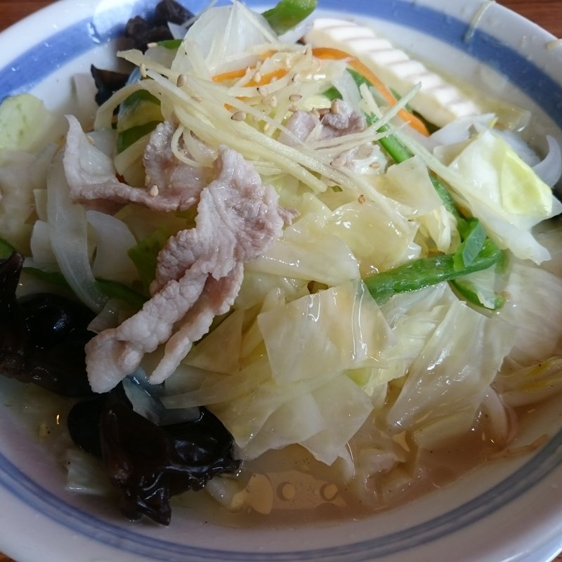 野菜たっぷり旨塩ラーメン＋バター(ラーメン屋 壱番亭 潮来店 （らーめんや いちばんてい）)