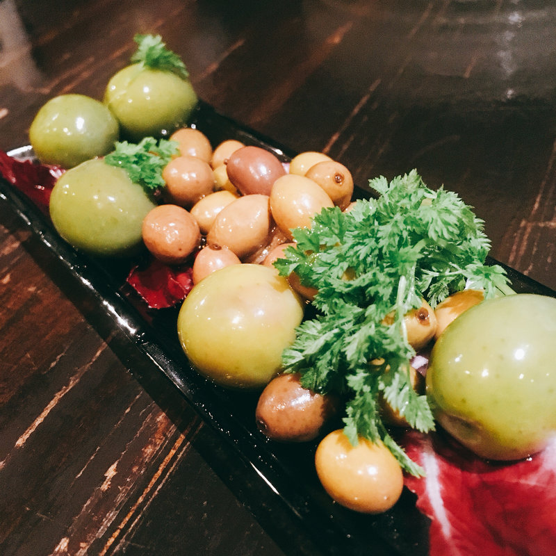 オリーブ(ラ・ピッコラ・ターヴォラ)