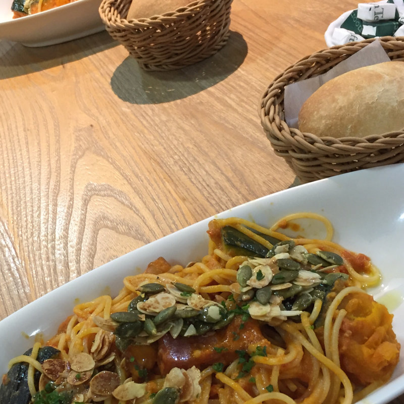 ホクホク栗かぼちゃと厚切りベーコンのパスタ(アフタヌーンティーティールーム大阪高島屋)