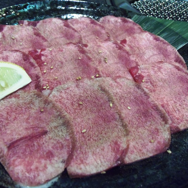 塩タン(ネギ塩付)　(焼肉の金海)