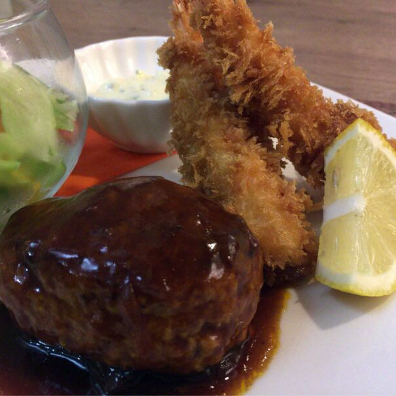 ハンバーグ&海老フライ(バリシャス)