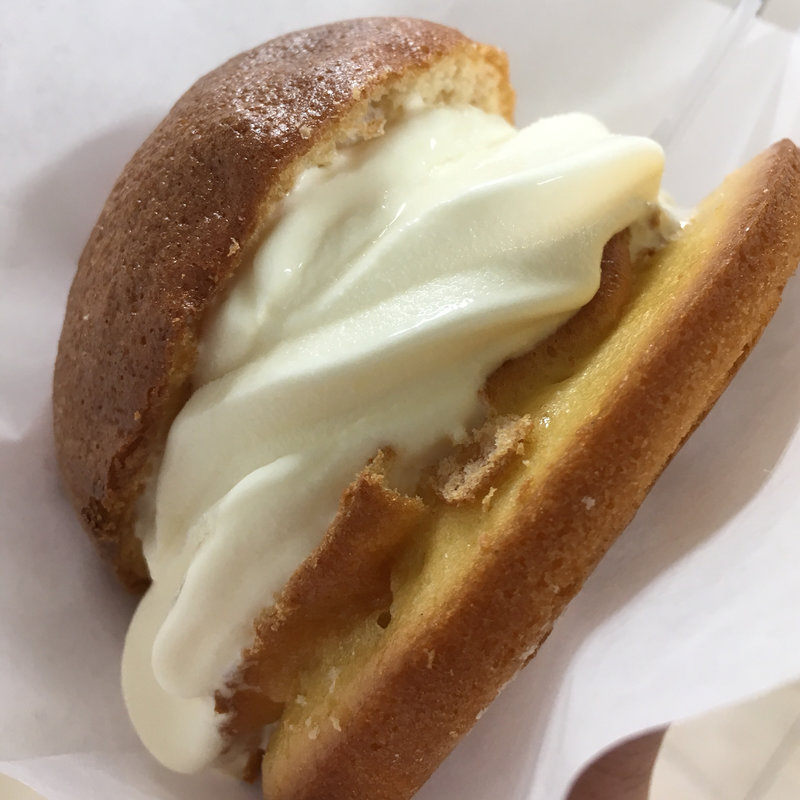 ぼうしパンソフト(バニラ)(高知アイス )