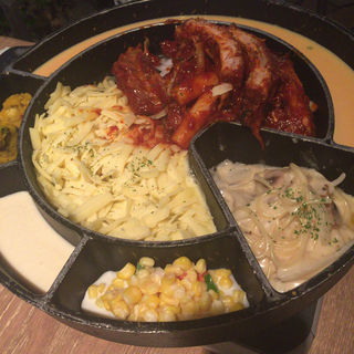 チーズトゥンカルビ(韓国石鍋bibim’ あべのキューズモール店)