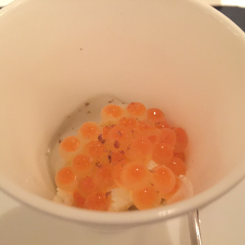 カリフラワーとイクラ、リコッタチーズ(リストランテ カノフィーロ)