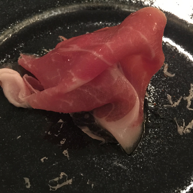 柿とアニスのオーヴン焼き　ペコリーノトスカーノと生ハム(リストランテ カノフィーロ)