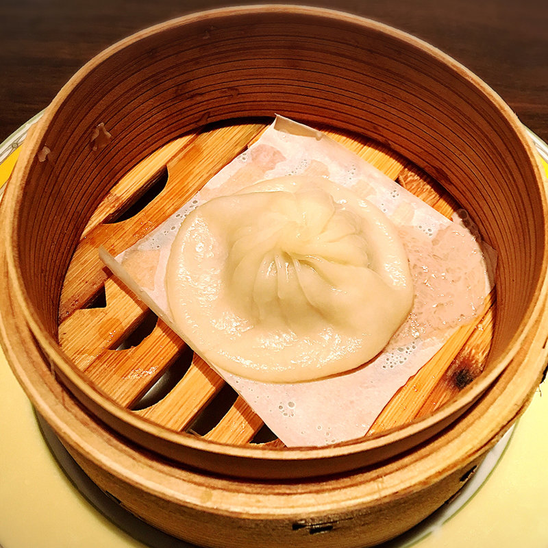 鹿児島産黒豚の小籠包(銀座アスター 阪急うめだ本店)