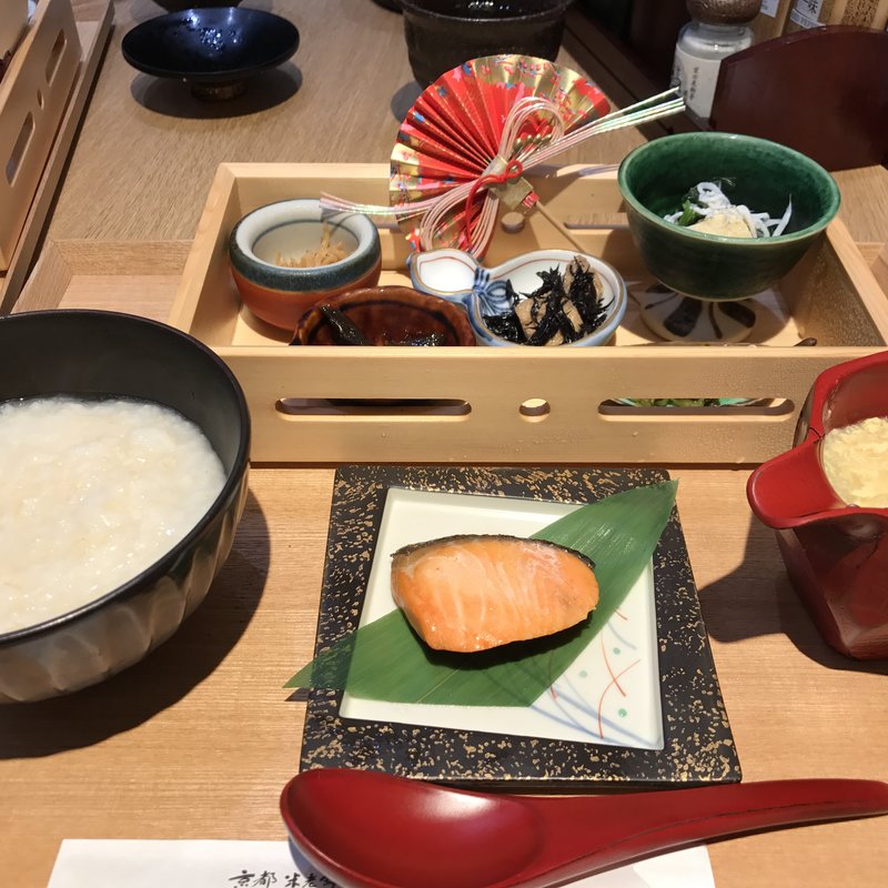 朝御膳「おかゆ」(gihey)