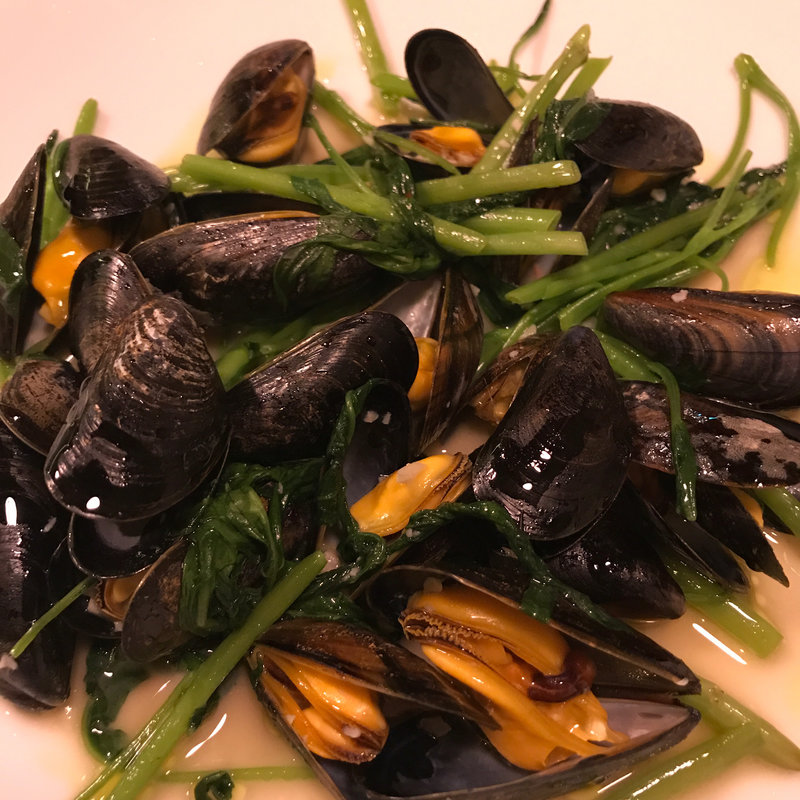 ムール貝と空芯菜のソテー(OTTO （オット）)