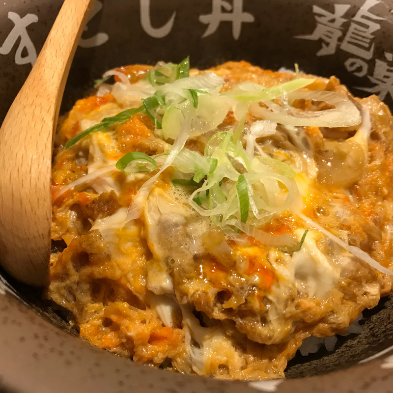 かすとじ丼(焼肉とかすうどん 龍の巣 中洲カドミセ)