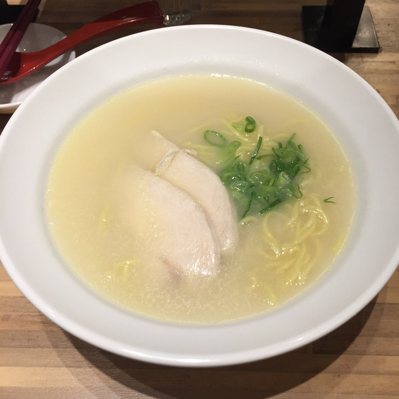 鶏白湯ラーメン(東京餃子楼 京橋店)