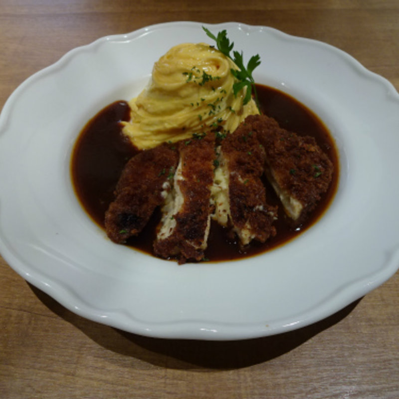 とろけるチーズカツレツ(スリーリトルエッグス たまプラーザ)