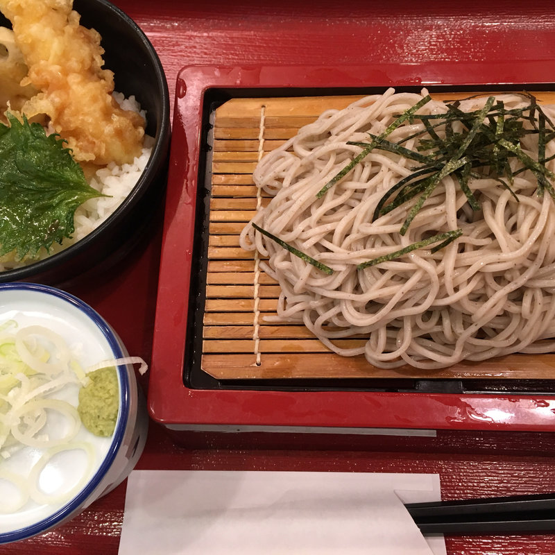 ミニ天丼＋そば定食(いろり庵)