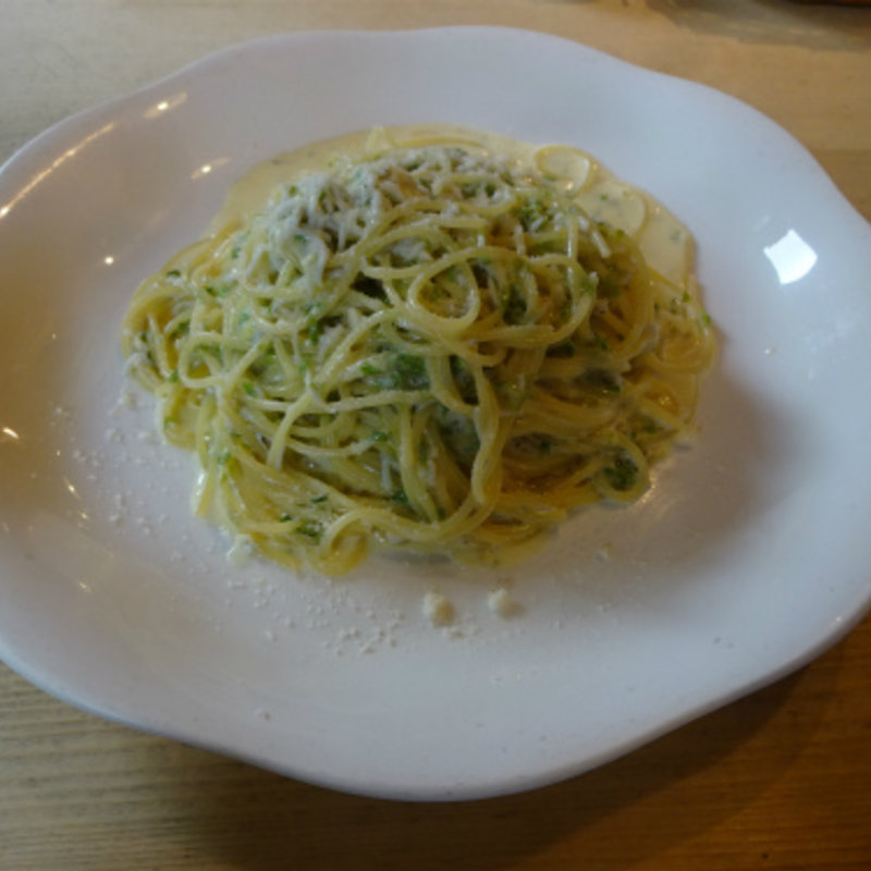 しらすと生のりのクリームソース(イタリアンダイニング金色の午後)