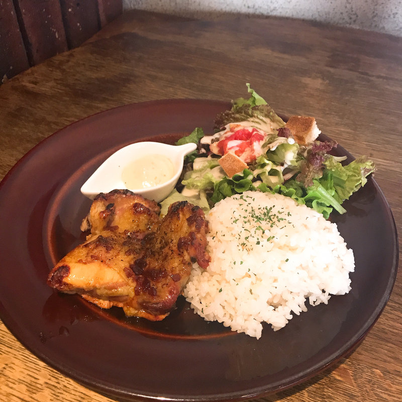 照り焼きチキンのランチプレート(SUZU CAFE 神南)