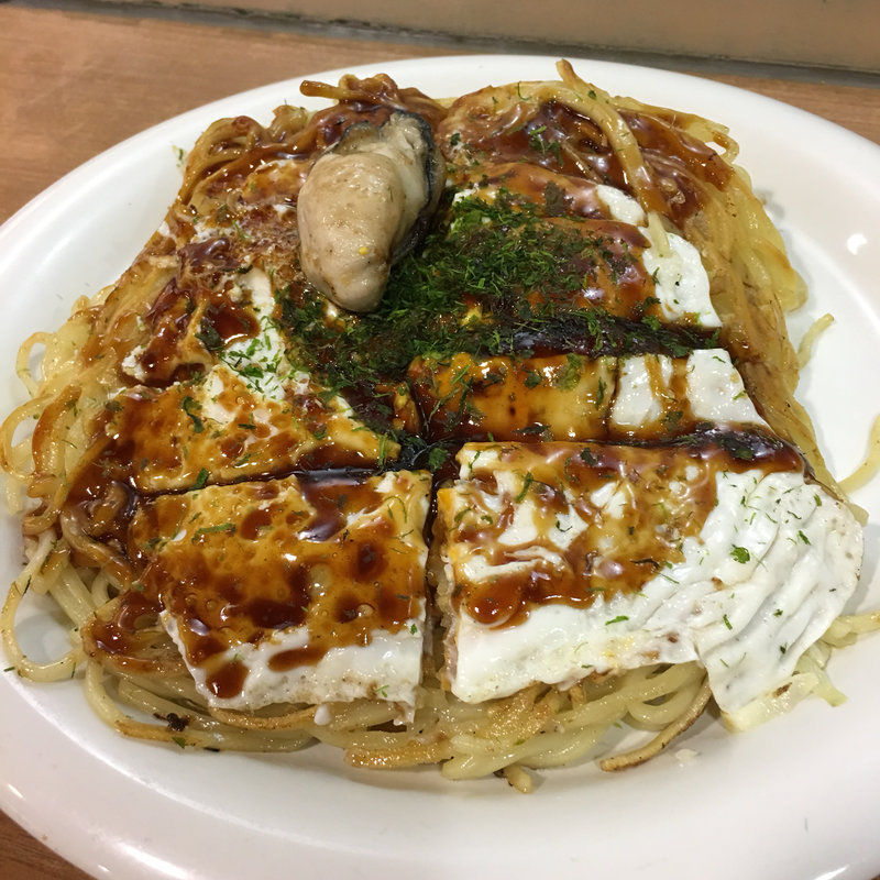 ■カキ入りそば肉玉子(みっちゃん総本店 広島新幹線名店街店 )